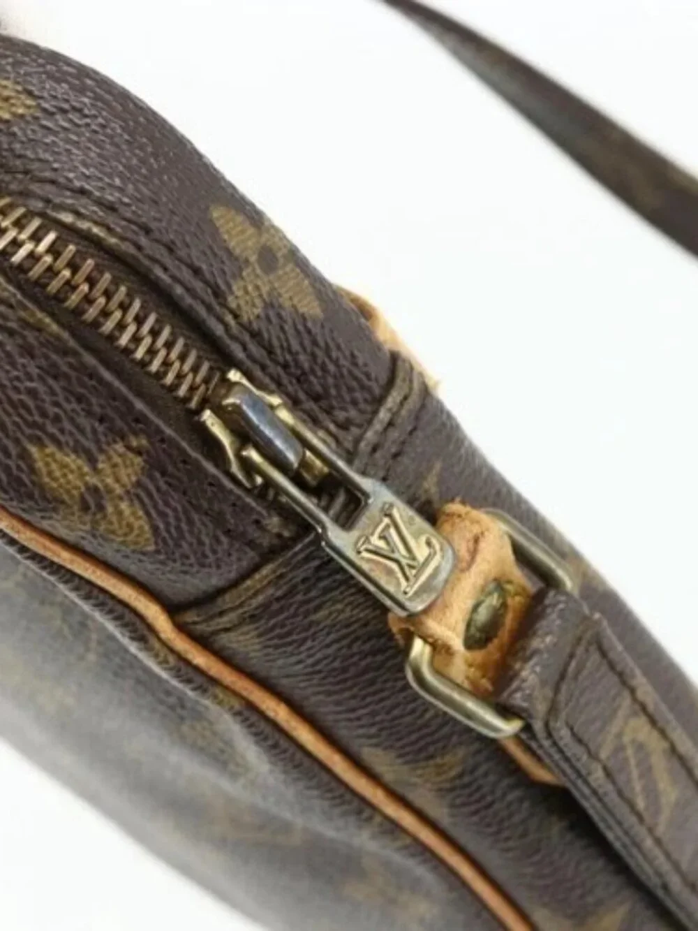 LOUIS VUITTON Monogram Danube Shoulder Bag M45266 LV Auth BA11682